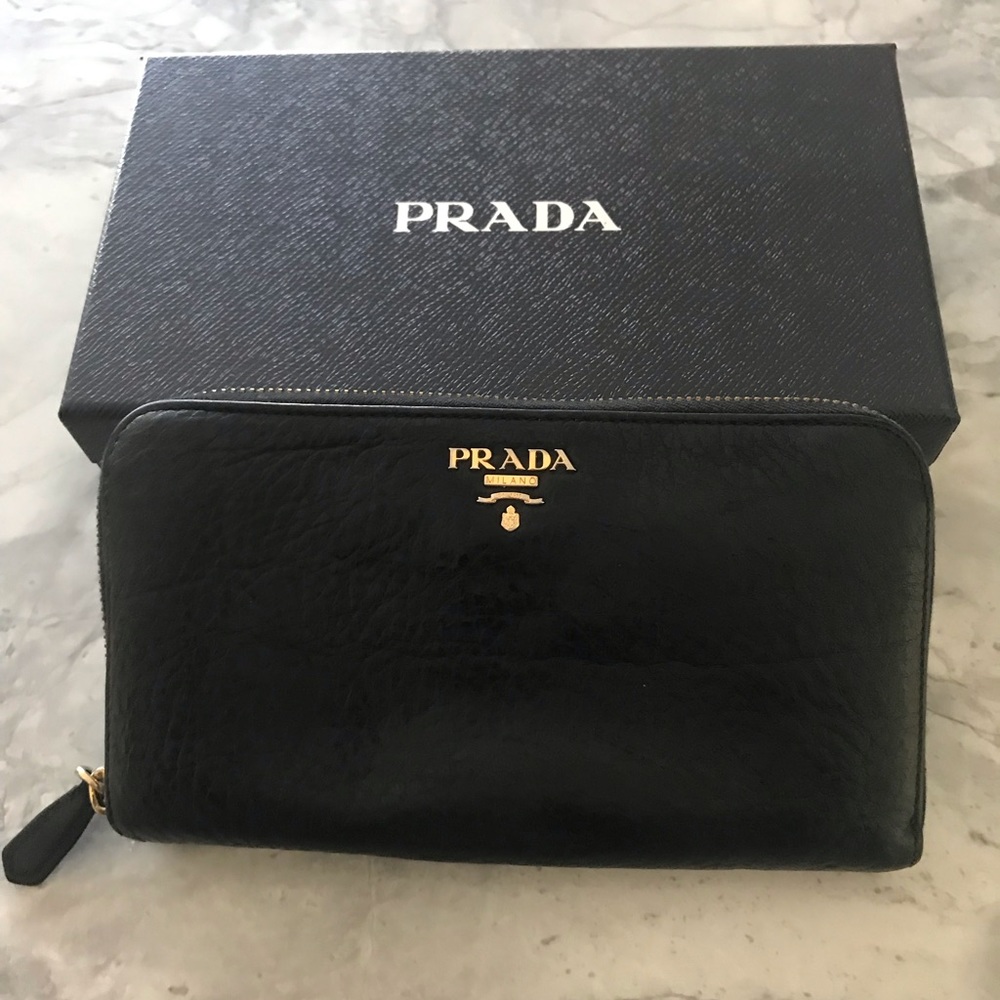 PRADA Zip Around Wallet Authentic!